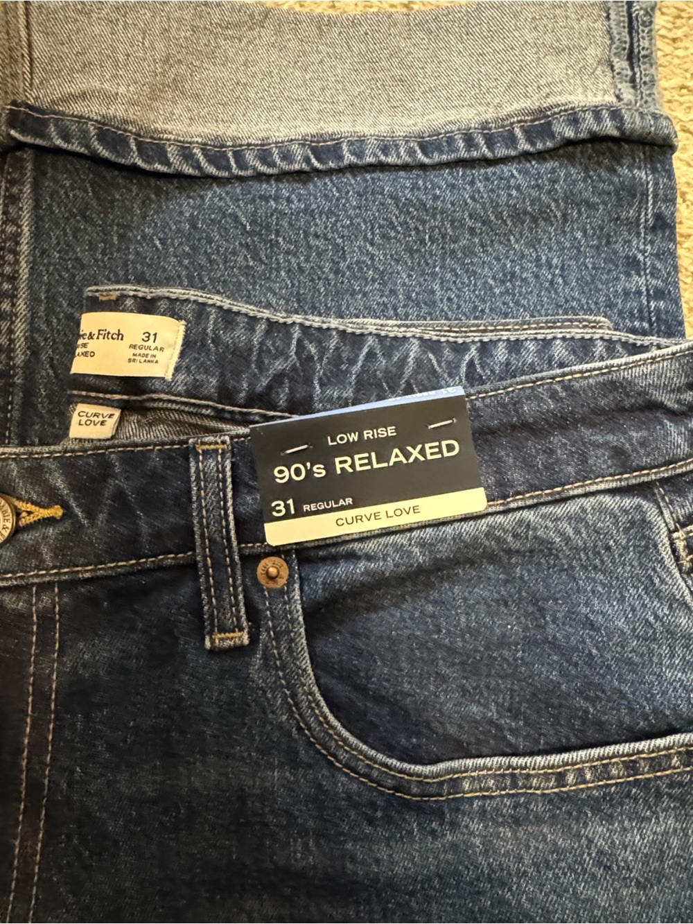 90's Relaxed Low Rise women’s cuffed hem Blue Jeans - Size 31